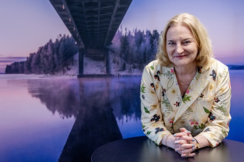 Elisa Mikkolainen henkilökuva
